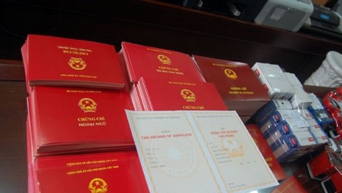 Kon Tum: Điều tra đường dây sử dụng bằng cấp giả
