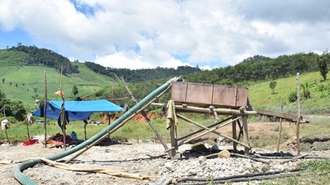 Kon Tum: Khẩn trương điều tra vụ khai thác vàng trái phép
