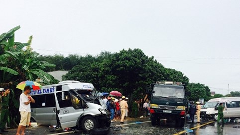 Kon Tum: Tai nạn thảm khốc khiến 1 người tử vong, 12 người bị thương