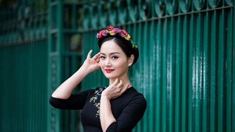 Lan Phương diện áo dài dự tiệc chào mừng Nhà vua Nhật Bản và Hoàng hậu