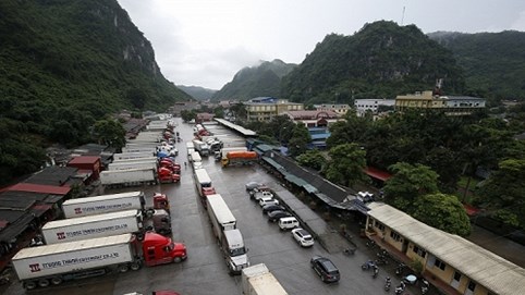 Lạng Sơn: Hàng nhập khẩu ùn ứ vì Trung Quốc đột ngột áp dụng mẫu C/O mới