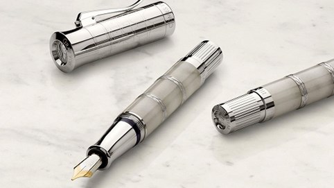 Mẫu bút hạng sang giá 3.620 USD từ Graf von Faber-Castell: Định nghĩa mới về đế chế La Mã!