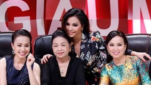 Minh Tuyết tiết lộ cả ba và mẹ đều không nghe nhạc của con gái