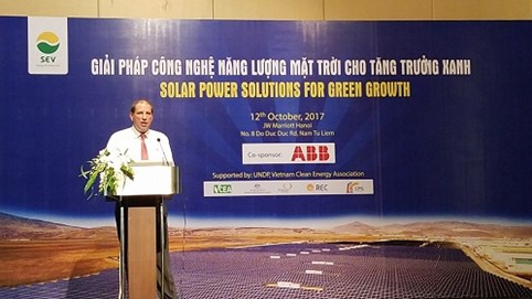 Năng lượng mặt trời cho tăng trưởng xanh: Cơ hội và thách thức