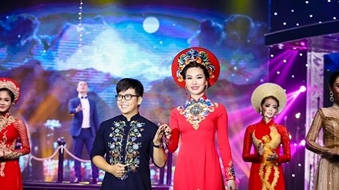 Ngắm bộ sưu tập áo dài cưới có tên lạ mắt Trí Châu