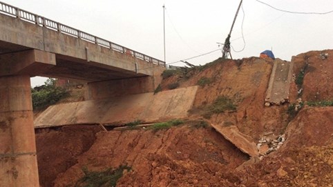 Nghệ An: Sạt lở nghiêm trọng tại dự án trăm tỷ