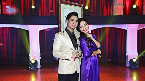 Ngọc Sơn - Khánh Loan nồng nàn song ca bolero trên sân khấu