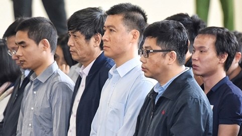 Người chơi sạch túi, đại lý kiếm bộn tiền qua game bài Rikvip