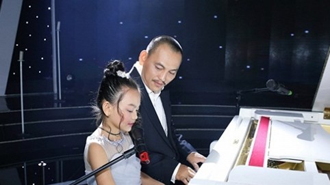 Nhạc sĩ Yên Lam lần đầu tiên song ca cùng con gái Bào Ngư