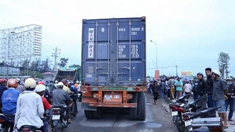 Nóng 24h qua: Sốc với kết quả xét nghiệm của tài xế và chiếc xe vụ xe container gây ra tai nạn thảm khốc