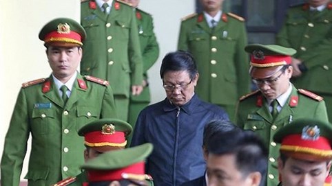 Nóng 24h qua: Tuyên án vụ tổ chức đánh bạc nghìn tỉ, trừng trị nghiêm minh 2 cựu tướng công an