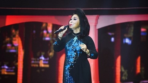 NSND Bạch Tuyết lần đầu chia sẻ về việc nhận tấm bằng tiến sĩ và ý định đi tu