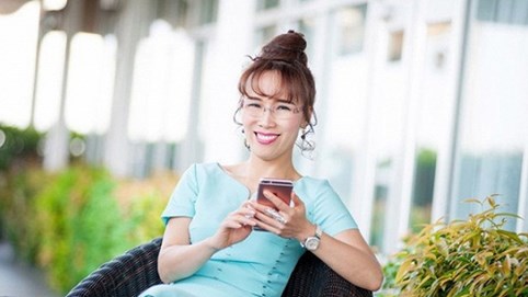 Nữ CEO quyền lực bậc nhất Việt Nam mất hơn 300 tỷ ngày đầu tuần