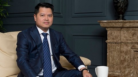 Ông chủ ngân hàng chi tiền tỷ mua cổ phiếu