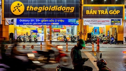 Ông chủ Thế giới Di động muốn thu hơn 4,6 tỷ USD năm sau