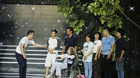 Quán quân 3 phiên bản Cười xuyên Việt hỗ trợ Lâm Thắng đối đầu với Hồng Thanh