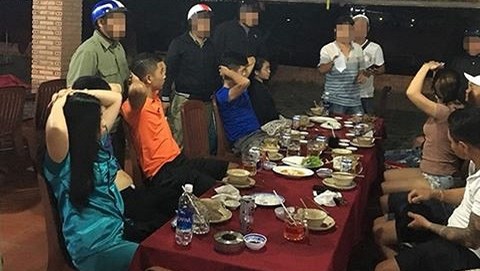 Rùng mình những chiêu đòi nợ thuê của giang hồ