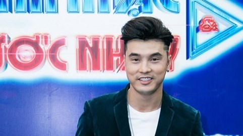 Sau tái hợp H.A.T, Ưng Hoàng Phúc làm minishow trên sóng truyền hình