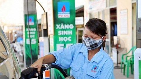 Sử dụng công nghệ cũ của Trung Quốc: Lo chất lượng xăng E5?