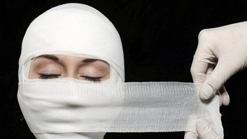 Tâm sự đầy xót xa của những người chuyển giới