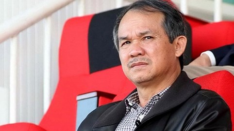 “Thăng hoa” với bóng đá, bầu Đức vẫn “đau đầu” với túi tiền sụt giảm