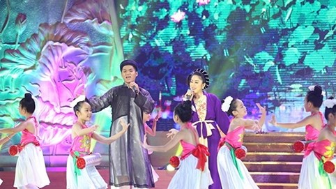 Thanh Hằng thích thú khi Lê Phương & Trung Kiên đưa beatbox vào dân ca