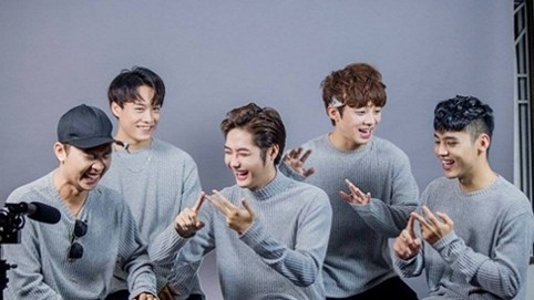 The Air trở thành nhóm nhạc Việt Nam đầu tiên có lightstick