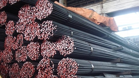 Thép giá rẻ ồ ạt vào Việt Nam