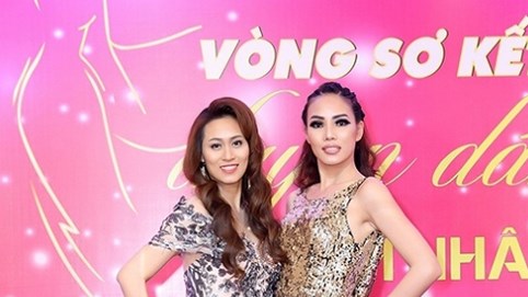 Thí sinh Hoa khôi Duyên dáng Doanh nhân Việt 2017 thắm thiết tại vòng sơ khảo cuộc thi