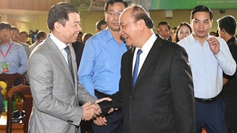 Thủ tướng mong các nhà đầu tư đều tài tình như tuyển bóng đá Việt Nam