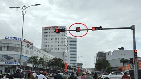 Thực hư clip Công an cưỡng chế người vi phạm giao thông tại Đà Nẵng