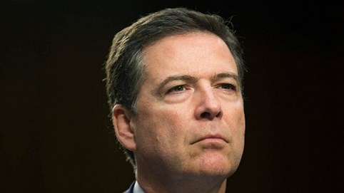 Tổng thống Mỹ đối mặt khủng hoảng vì sa thải Giám đốc FBI?