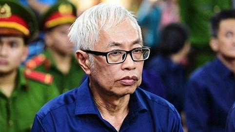 Trần Phương Bình ân hận, nghẹn ngào xin lỗi cựu nhân viên DAB