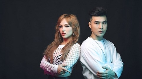 Ưng Hoàng Phúc bất ngờ sánh đôi Chung Thương T-Jo trong single mới