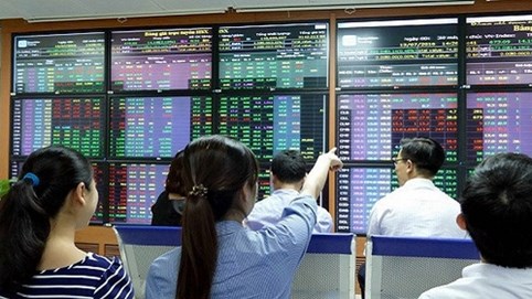 Ủy ban Chứng khoán Nhà nước vừa đưa ra hàng loạt quyết định xử phạt vi phạm trên thị trường chứng khoán