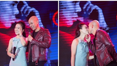 Phan Đinh Tùng say đắm hôn vợ trước đám đông