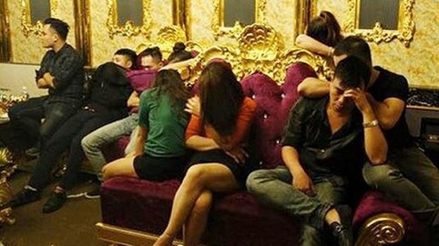 Vụ 13 đối tượng mở “tiệc ma túy“: Tạm giữ hình sự 3 đối tượng, xử phạt hành chính 10 người