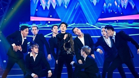 Vũ Cát Tường khuấy động 