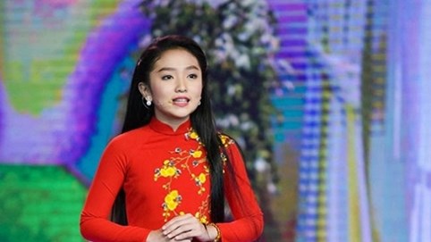 Xuất hiện hậu duệ cải lương 11 tuổi vô cùng xinh đẹp Ngọc Tâm