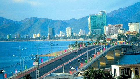 Khánh Hoà: Dự kiến đầu tư gần 1,3 triệu tỷ đồng để phát triển đô thị đến năm 2030, tầm nhìn đến 2045