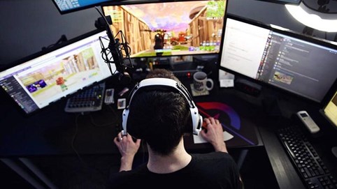 Kiếm bội tiền từ livestream, streamer có phải đóng thuế?