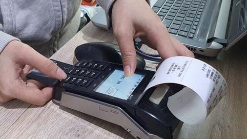 Gỡ vướng cho hộ kinh doanh khi chuyển từ thuế khoán sang hóa đơn điện tử