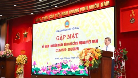 Báo Pháp luật Việt Nam nhận Bằng khen của Chánh án Tòa án nhân dân tối cao