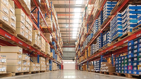 Thị trường nhà kho xây sẵn phân hóa rõ nét giữa hai miền