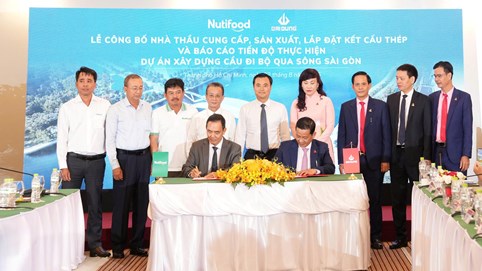 Nutifood công bố nhà thầu cung cấp, sản xuất và lắp đặt kết cấu thép cho Dự án cầu đi bộ qua sông Sài Gòn  