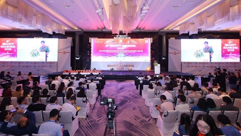 Đột phá chuyển đổi số ngành ngân hàng: Dữ liệu là nền tảng, khách hàng là trung tâm