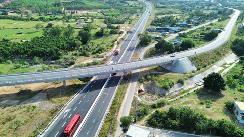 Điều chỉnh nhiệm vụ lập báo cáo mở rộng cao tốc Bắc - Nam, vốn đề xuất hơn 152.000 tỷ đồng 