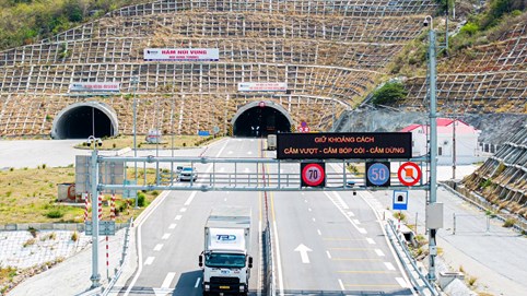 Hơn 1.140 tỷ đồng đầu tư hoàn thiện hầm Núi Vung trên cao tốc Bắc - Nam phía Đông