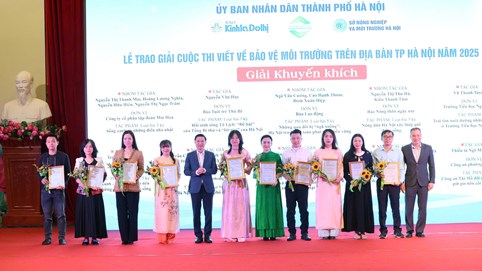 Báo Pháp luật Việt Nam nhận giải tại Cuộc thi viết về Bảo vệ môi trường trên địa bàn TP Hà Nội