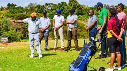 Vì sao doanh nhân thành đạt khắp thế giới đều thích chơi golf?